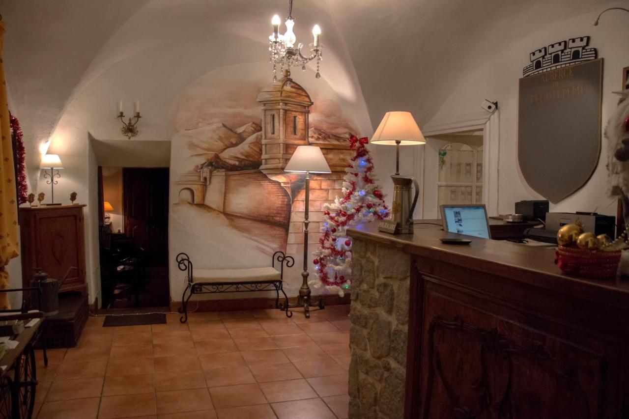 Hotel De L'echauguette 2*